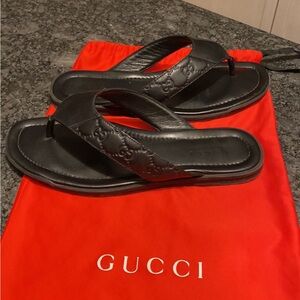 🦁 Gucci GG Guccissima Flip-Flop Sandals